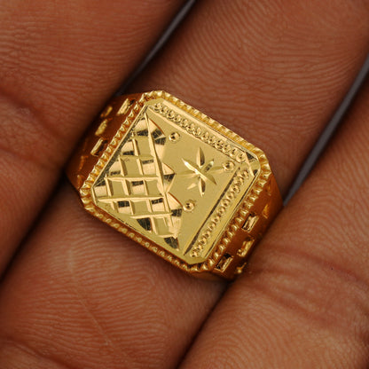 Anillo entrelazado de oro de 22 quilates con sello distintivo, talla 10 de EE. UU., joyería clásica de Cousin 