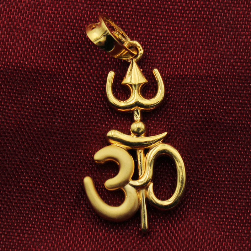 22 karat higher gold ethnic jewels lockets pendant for grand aunt